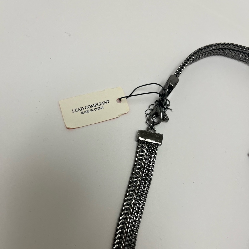 NWT ⚜️🖤⚜️ Natasha Spider and Skull Rhinestone Statement Necklace - Picture 15 of 15